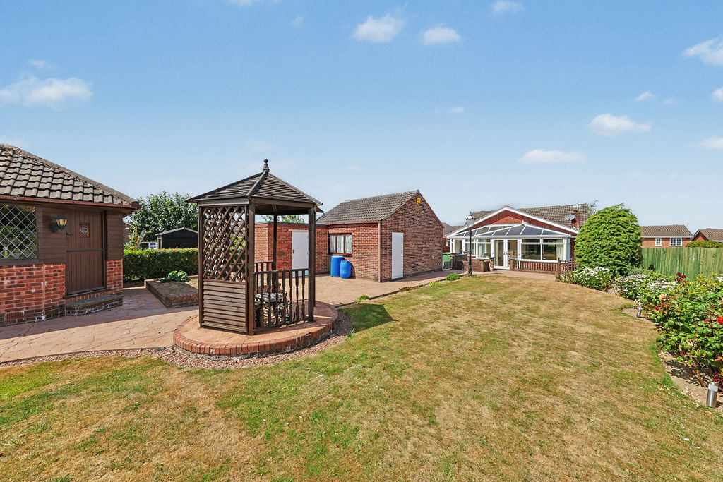 Carnoustie Avenue Walton